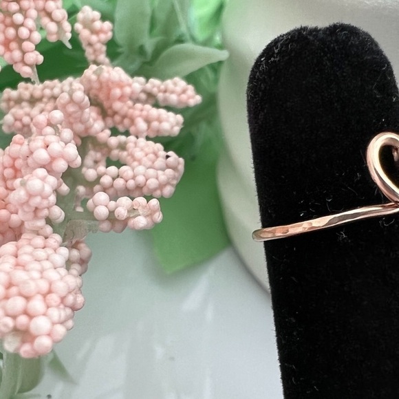 HEART Toe Ring 14K Rose Gold Filled - Picture 10 of 17